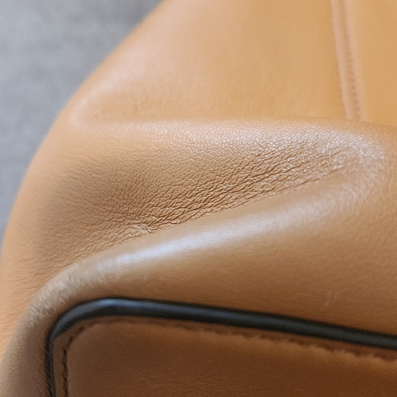 Tory Burch Block T Bucket Bag Tan Leather - Picture 6 of 11